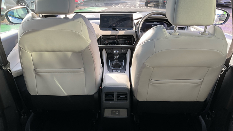 Nissan Qashqai 1.3 DiG-T MH Tekna 5dr Petrol Hatchback